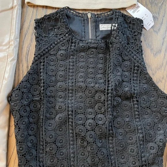 Abercrombie Lot of 5 Small Tops Coverup Skirts S - Picture 9 of 11